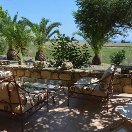 Alekos Beach Houses-natura Verde *