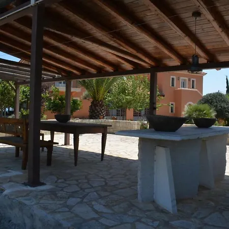 Alekos Beach Houses-natura Verde *